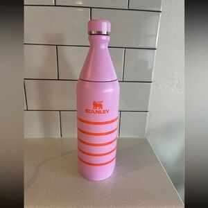 Stanley Pink and Orange Insulated 20oz Bottle